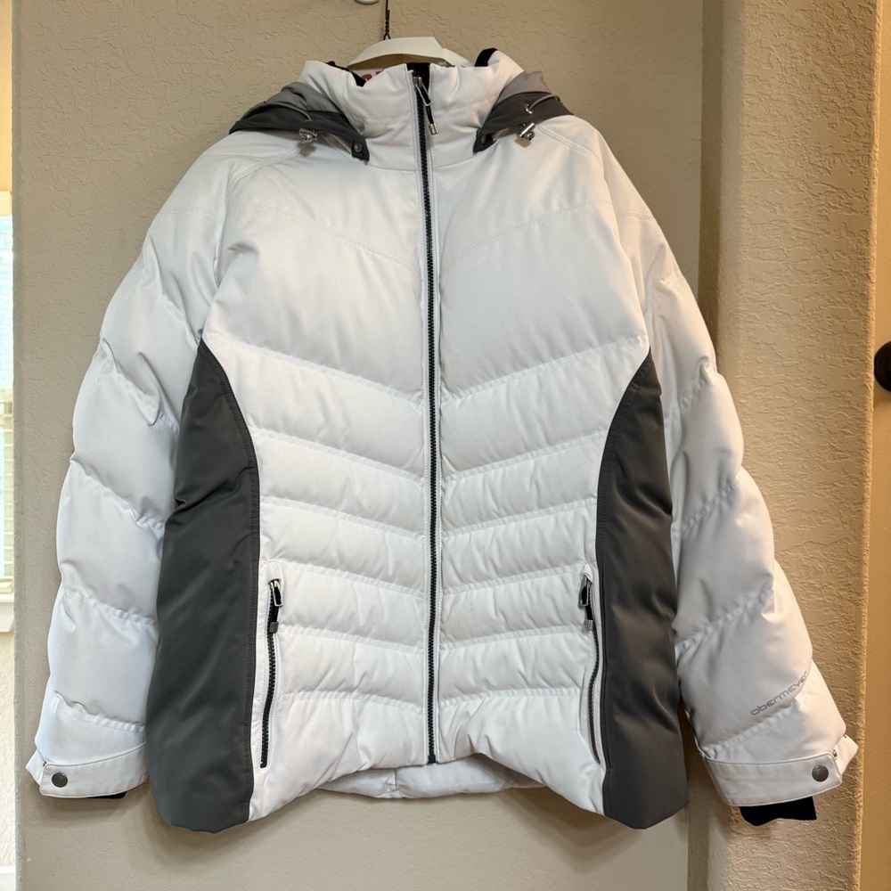 Obermeyer Women's Down Puffer Jacket in White and Gray Size 20